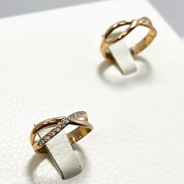 Argollas de Matrimonio en Oro de 18k Infinito circón